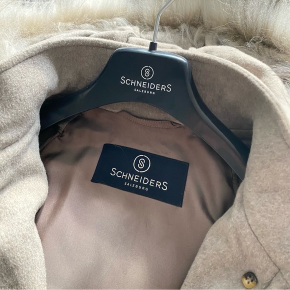 Schneider’s of Salzburg NWT wool cape with fur trim hood! - Picture 12 of 16